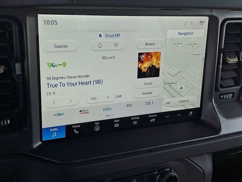 Certified 2025 Ford Bronco Badlands AWD/4WD image 17