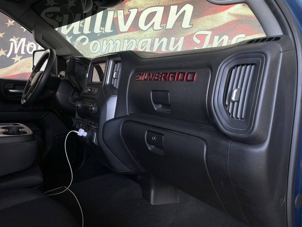 Used 2025 Chevrolet Silverado 2500 Custom w/ Custom Value Package AWD/4WD image 20