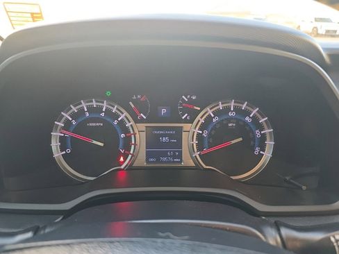 Used 2018 Toyota 4Runner TRD Off-Road image 10