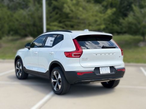 New 2026 Volvo XC40 B4 Plus w/ Protection Package Premier FWD image 5