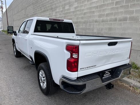 Used 2024 Chevrolet Silverado 2500 LT w/ Convenience Package AWD/4WD image 7