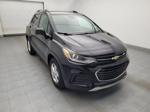 Used 2017 Chevrolet Trax LT FWD image 13
