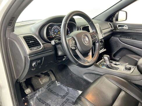 Used 2022 Jeep Grand Cherokee Limited AWD/4WD image 9