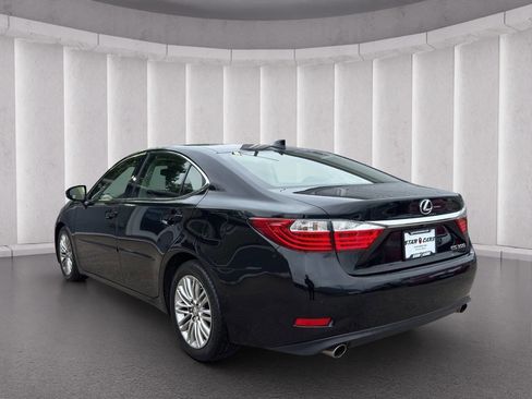 Used 2015 Lexus ES 350 w/ Luxury Package FWD image 3