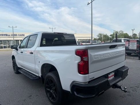 Used 2021 Chevrolet Silverado 1500 LT Trail Boss w/ LPO, Dark Essentials Package AWD/4WD image 14