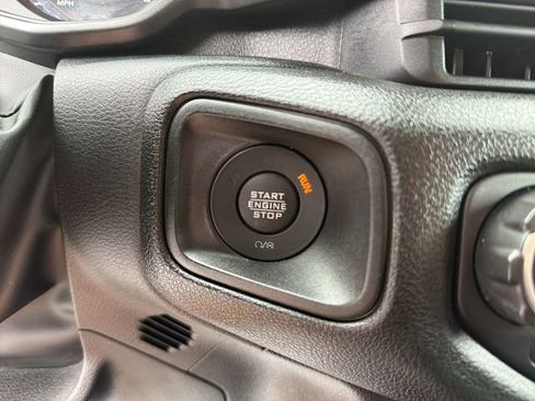 Used 2024 Jeep Wrangler Unlimited Sport AWD/4WD image 24