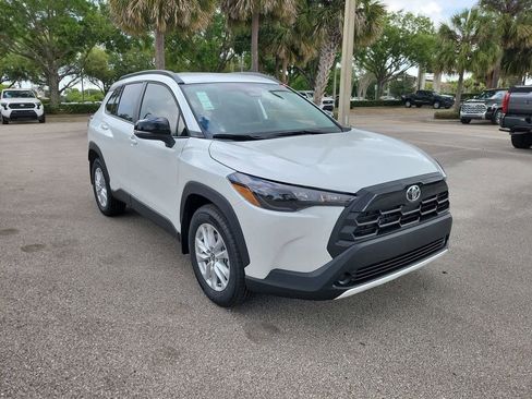 New 2026 Toyota Corolla Cross LE FWD image 2