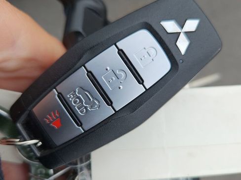 Used 2024 Mitsubishi Outlander SE AWD/4WD image 38