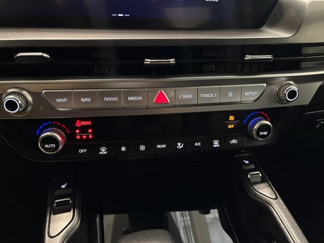 Used 2025 Kia Telluride S AWD/4WD image 20