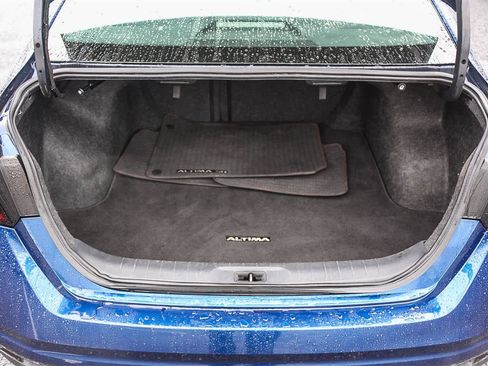 Used 2022 Nissan Altima 2.5 SR image 34