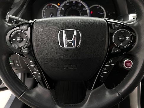 Used 2017 Honda Accord Touring image 20