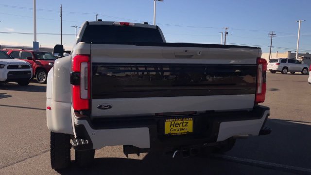 Used 2026 Ford F450 Platinum w/ FX4 Off-Road Package AWD/4WD image 8