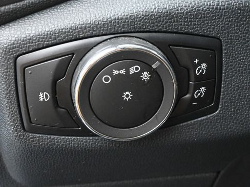 Used 2021 Ford EcoSport SE w/ SE Appearance Package image 12