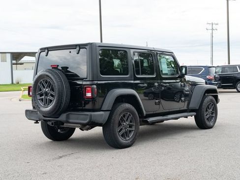 Used 2024 Jeep Wrangler Unlimited Sport AWD/4WD image 6