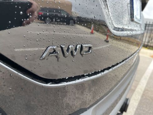 Certified 2025 Honda Pilot TrailSport image 8