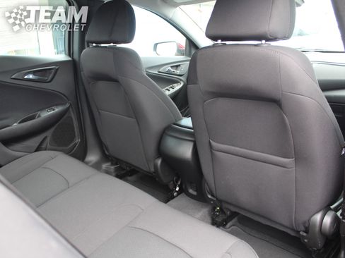 Used 2023 Chevrolet Malibu RS FWD image 24