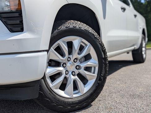 Used 2023 Chevrolet Silverado 1500 Custom RWD image 32