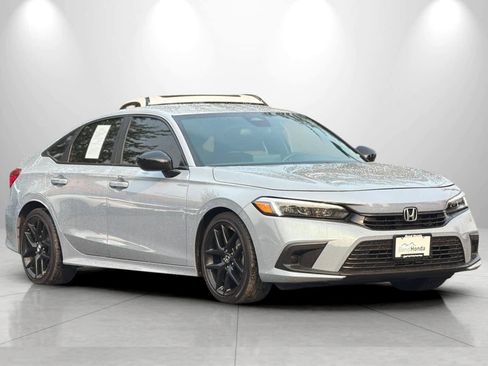 Used 2024 Honda Civic Sport image 9