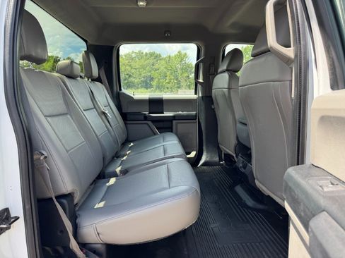 Used 2019 Ford F350 XL w/ Power Equipment Group AWD/4WD image 17