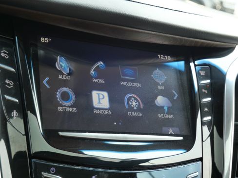 Used 2016 Cadillac Escalade Luxury AWD/4WD image 23