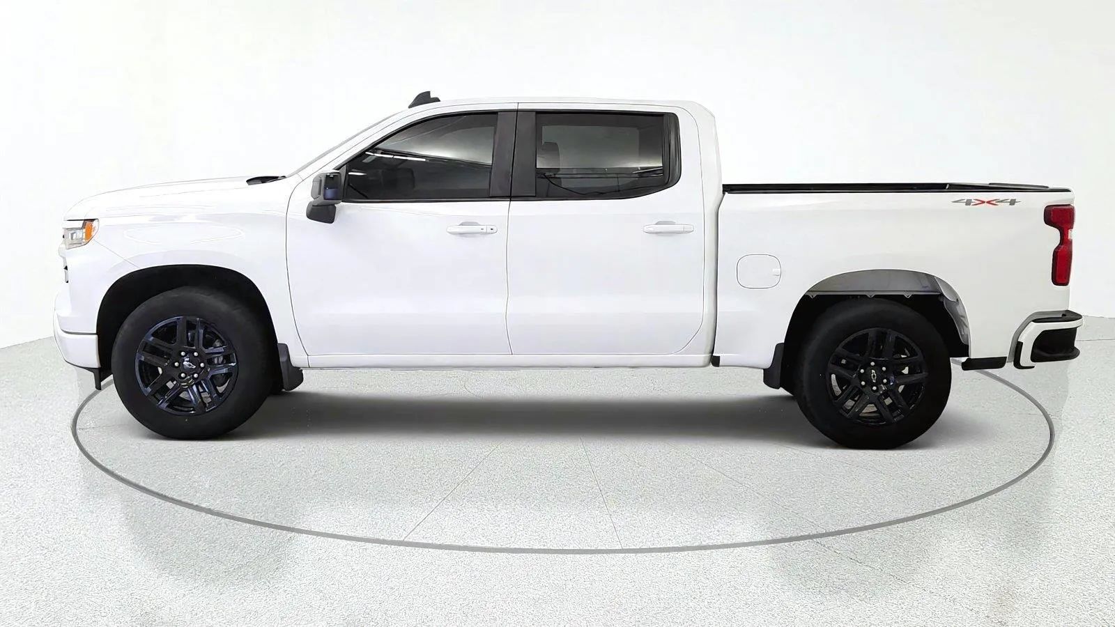 Used 2024 Chevrolet Silverado 1500 RST w/ Convenience Package II AWD/4WD image 5