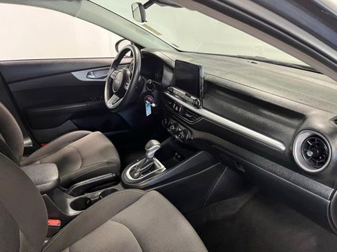 Used 2024 Kia Forte LXS FWD image 12