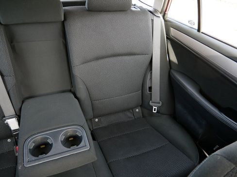 Used 2018 Subaru Outback 2.5i image 14