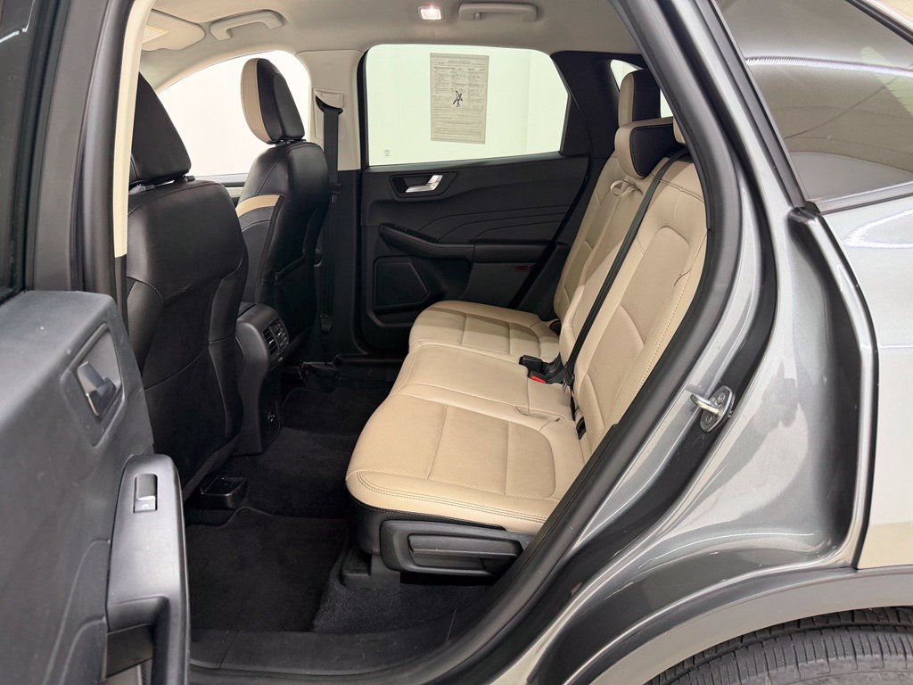 Used 2022 Ford Escape SEL AWD/4WD image 15