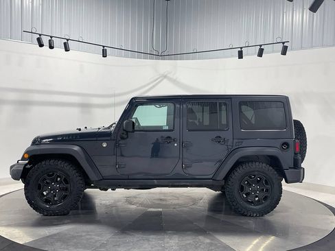 Used 2018 Jeep Wrangler Unlimited Sport AWD/4WD image 13