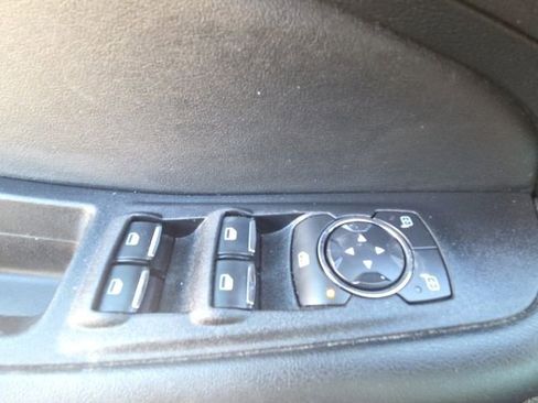 Used 2022 Ford Edge SE w/ Black Appearance Package image 25