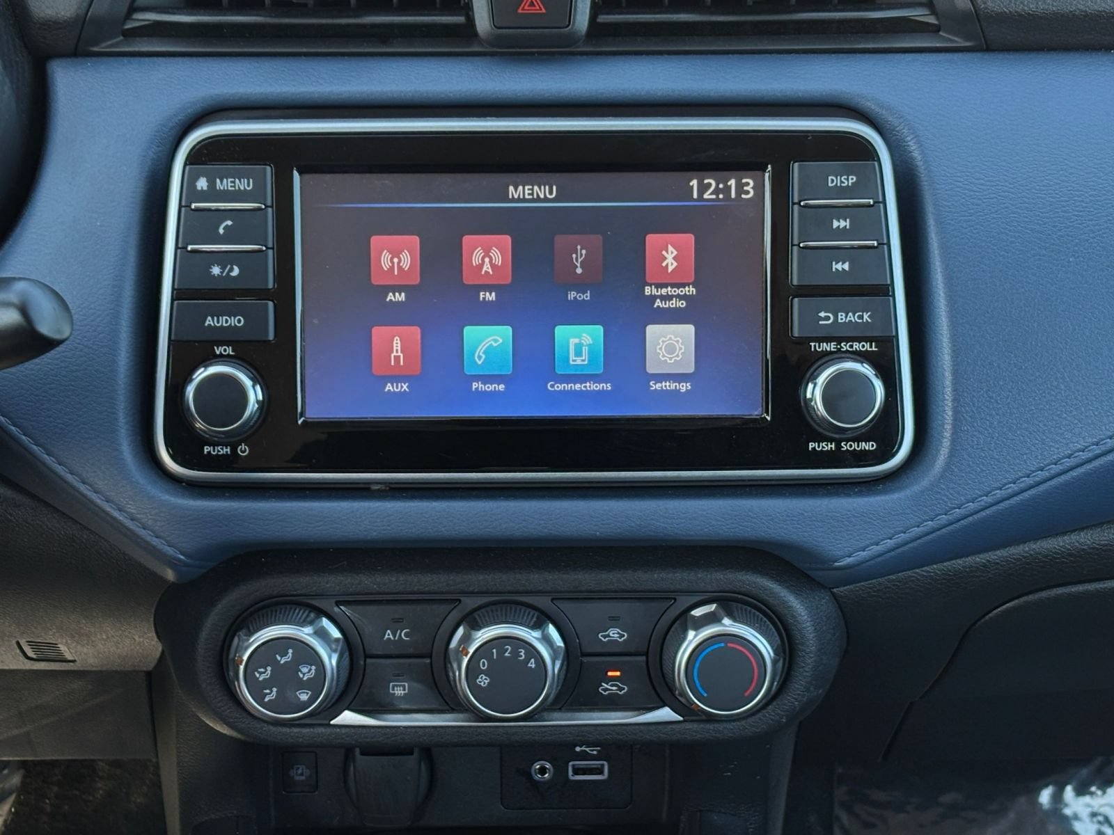 Used 2025 Nissan Versa SV FWD image 16
