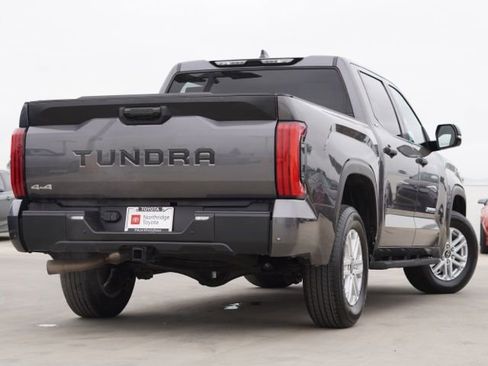 Certified 2025 Toyota Tundra SR5 w/ SR5 Convenience Package AWD/4WD image 6