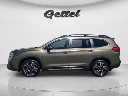 Used 2023 Subaru Ascent Touring AWD/4WD image 8