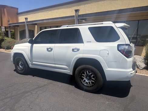 Used 2015 Toyota 4Runner Limited AWD/4WD image 6