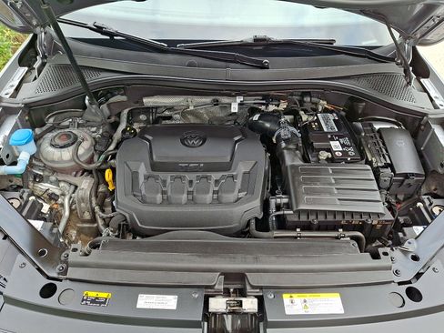 Used 2023 Volkswagen Tiguan SE AWD/4WD image 29