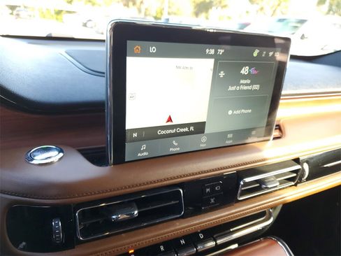 Certified 2023 Lincoln Aviator Reserve w/ Equipment Group 201A image 27