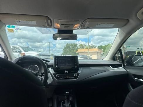 Used 2020 Toyota Corolla LE FWD image 13