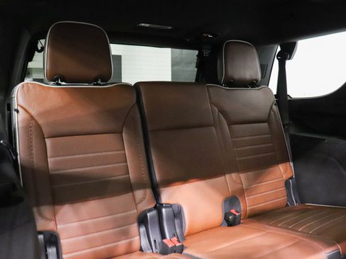 Used 2023 GMC Yukon Denali Ultimate image 25