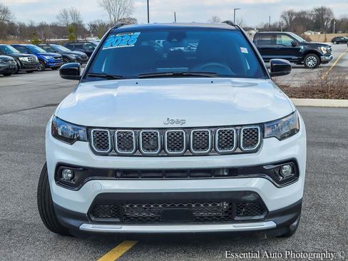 Used 2025 Jeep Compass Limited image 4