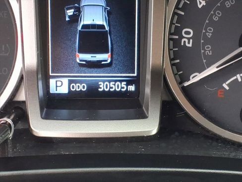 Certified 2023 Toyota Tacoma SR5 image 7