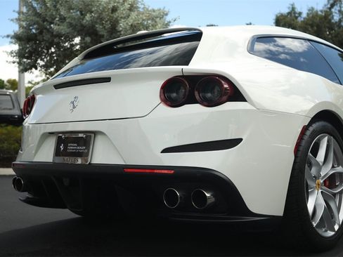 Certified 2018 Ferrari GTC4Lusso T image 15