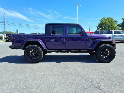 New 2026 Jeep Gladiator Sport AWD/4WD image 3
