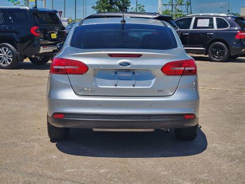 Used 2018 Ford Focus SEL image 6