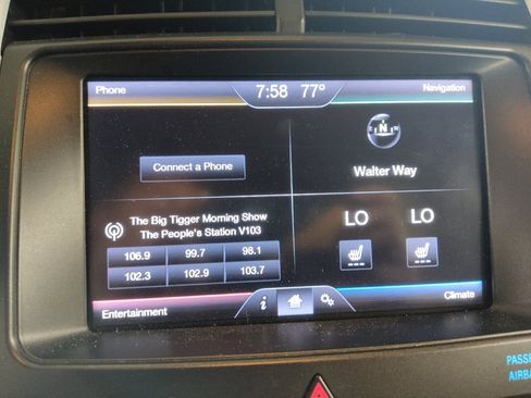 Used 2014 Ford Edge Limited w/ Equipment Group 302A AWD/4WD image 25