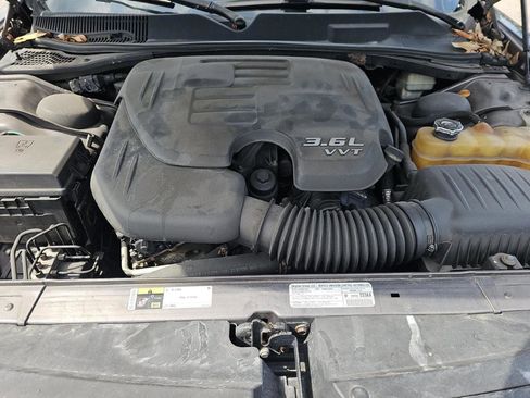 Used 2013 Dodge Challenger SXT RWD image 16