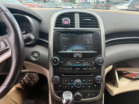 Used 2015 Chevrolet Malibu LTZ image 10