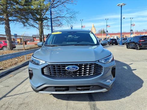 Used 2023 Ford Escape Active w/ Tech Pack #2 image 2