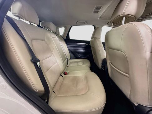 Used 2018 MAZDA CX-5 Touring w/ Preferred Equipment Package FWD image 27