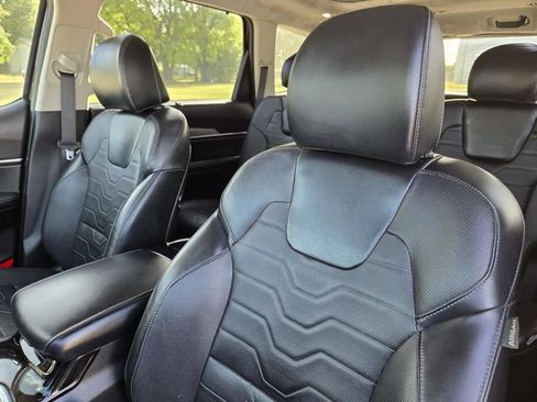 Used 2022 Kia Telluride SX w/ SX Prestige Package AWD/4WD image 28