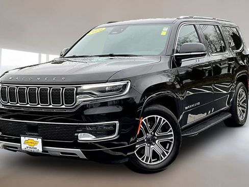 Used 2024 Jeep Wagoneer Series II w/ Flexible Seating Group AWD/4WD image 3